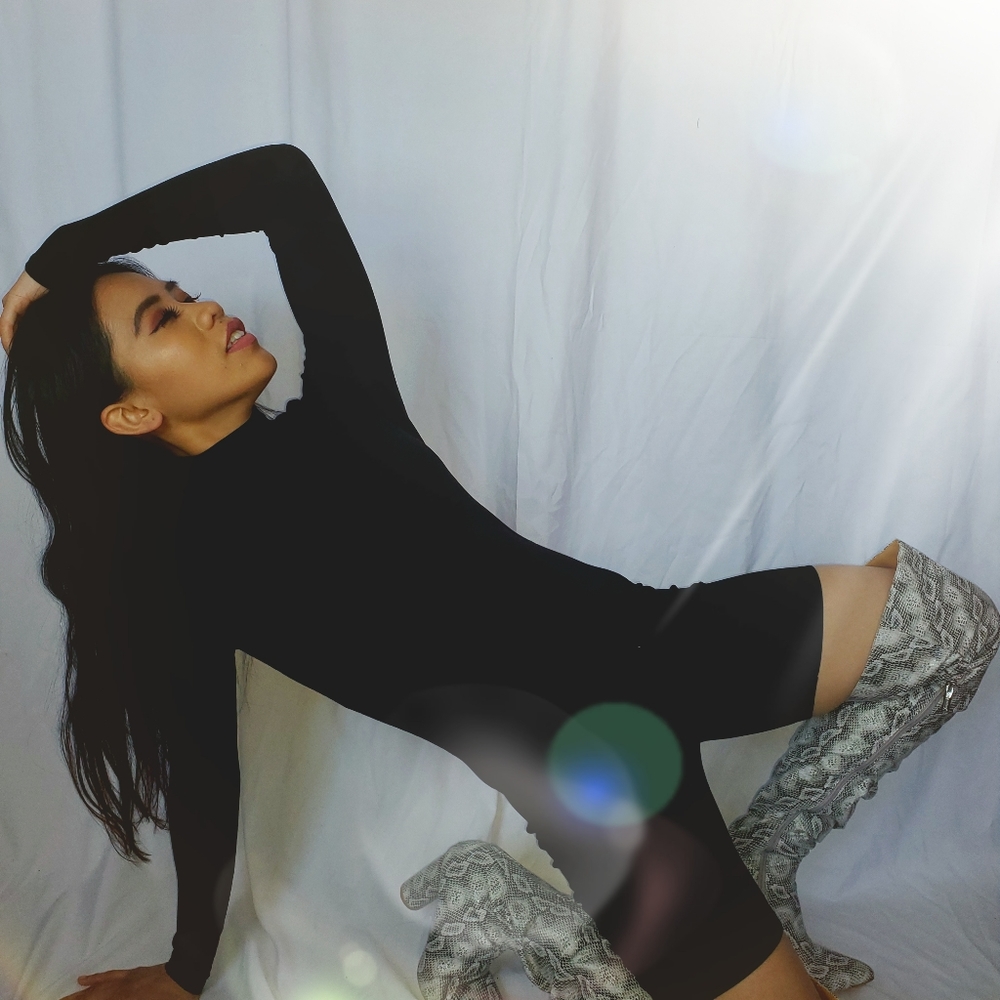 Women's clothing, accessories and footwear